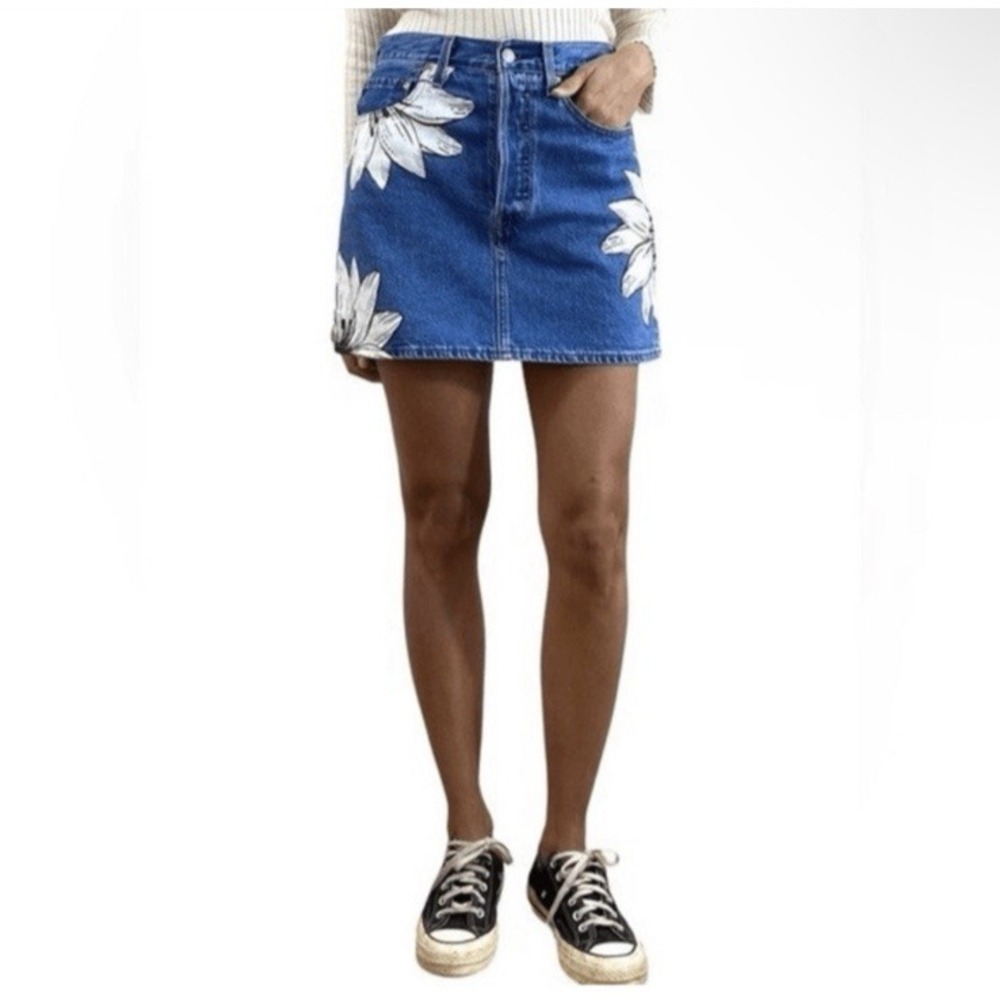 Levi's X Farm Rio Women Size 28 Ribcage 5 Pocket Floral Jean Denim Mini Skirt